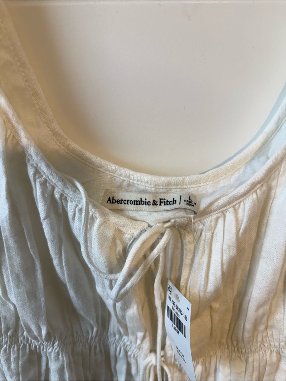 Abercrombie White Ruched Tie-Front Crop Tank - Picture 5 of 7